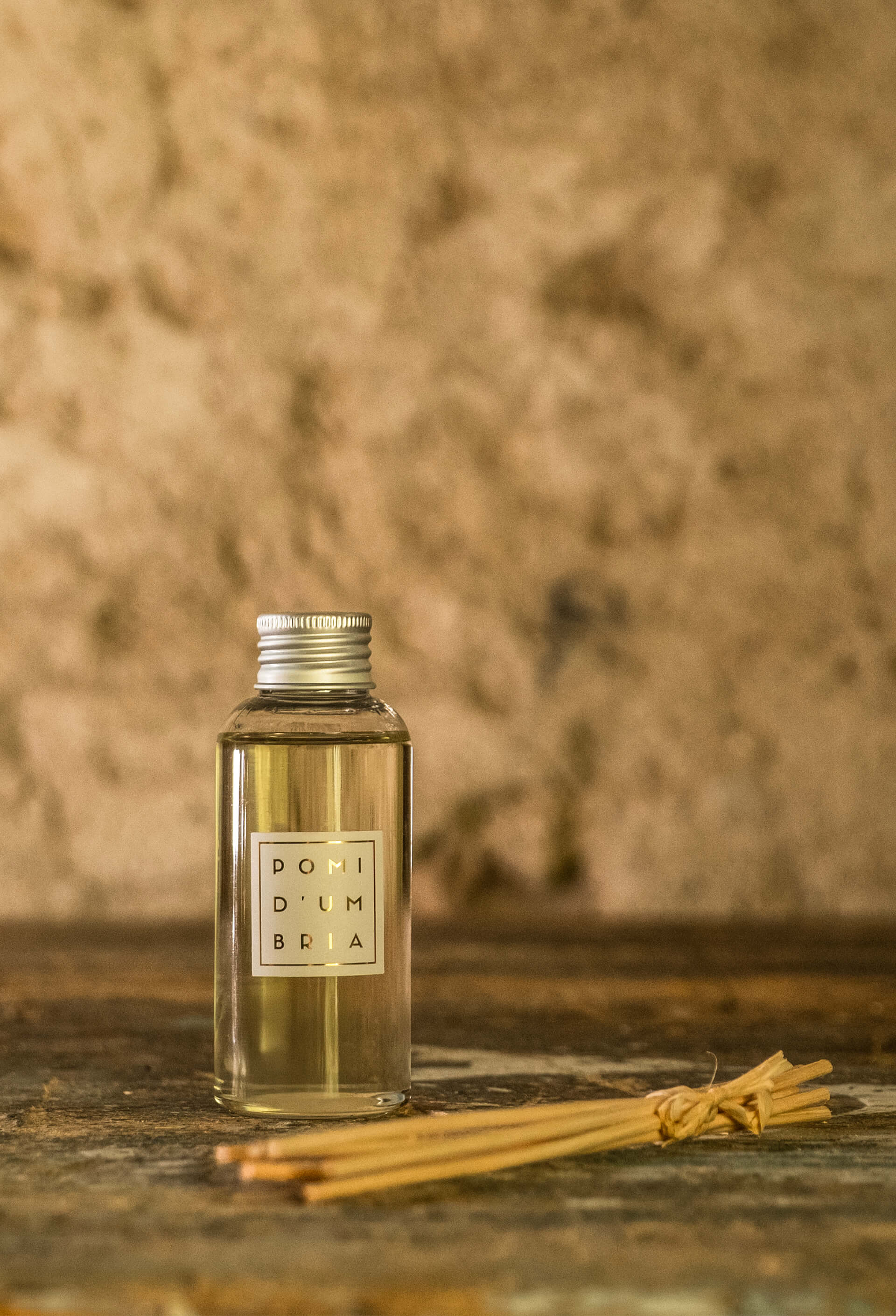 Refill Lignea 100 ml con 6 bastoncini omaggio